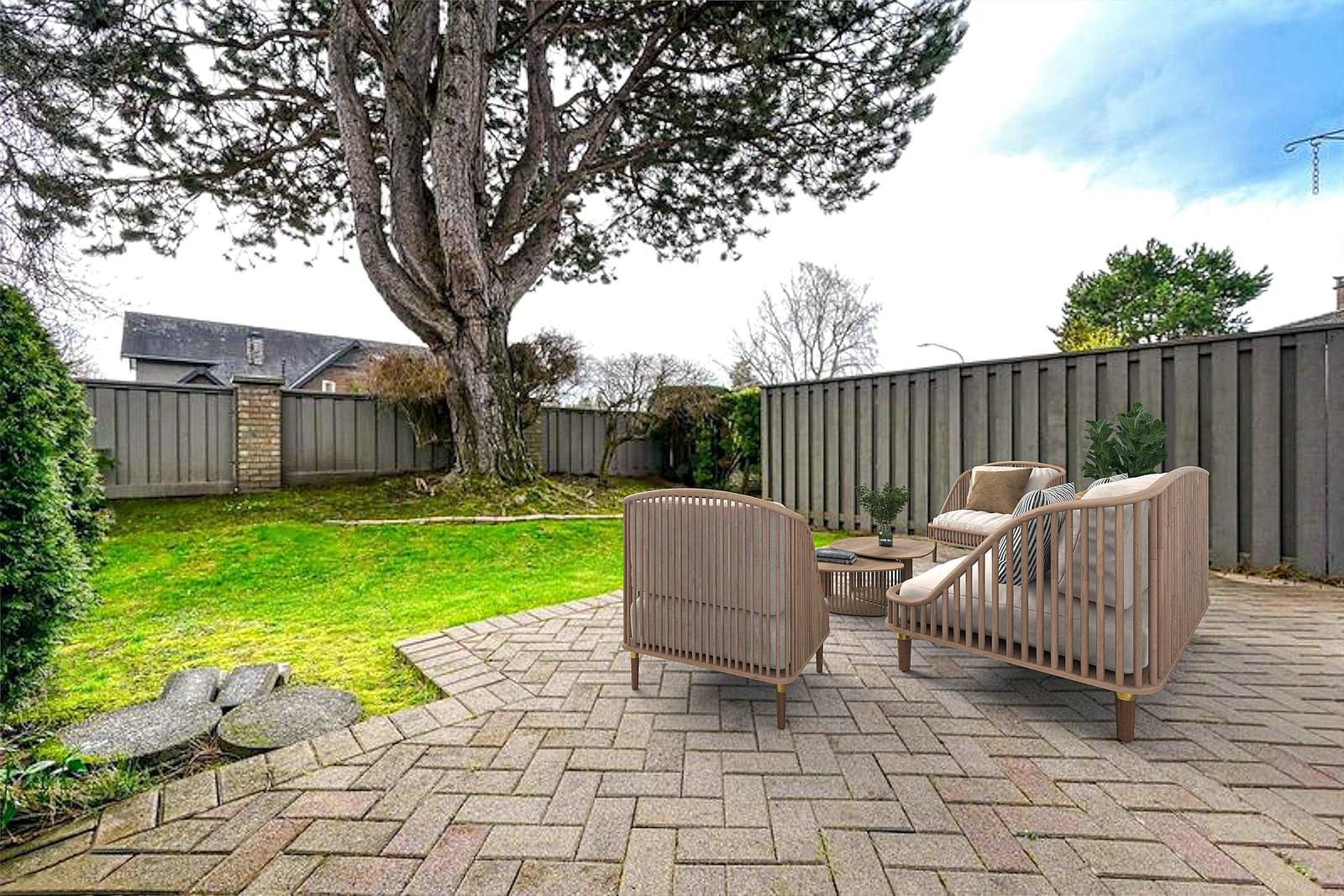 Listing Image 12