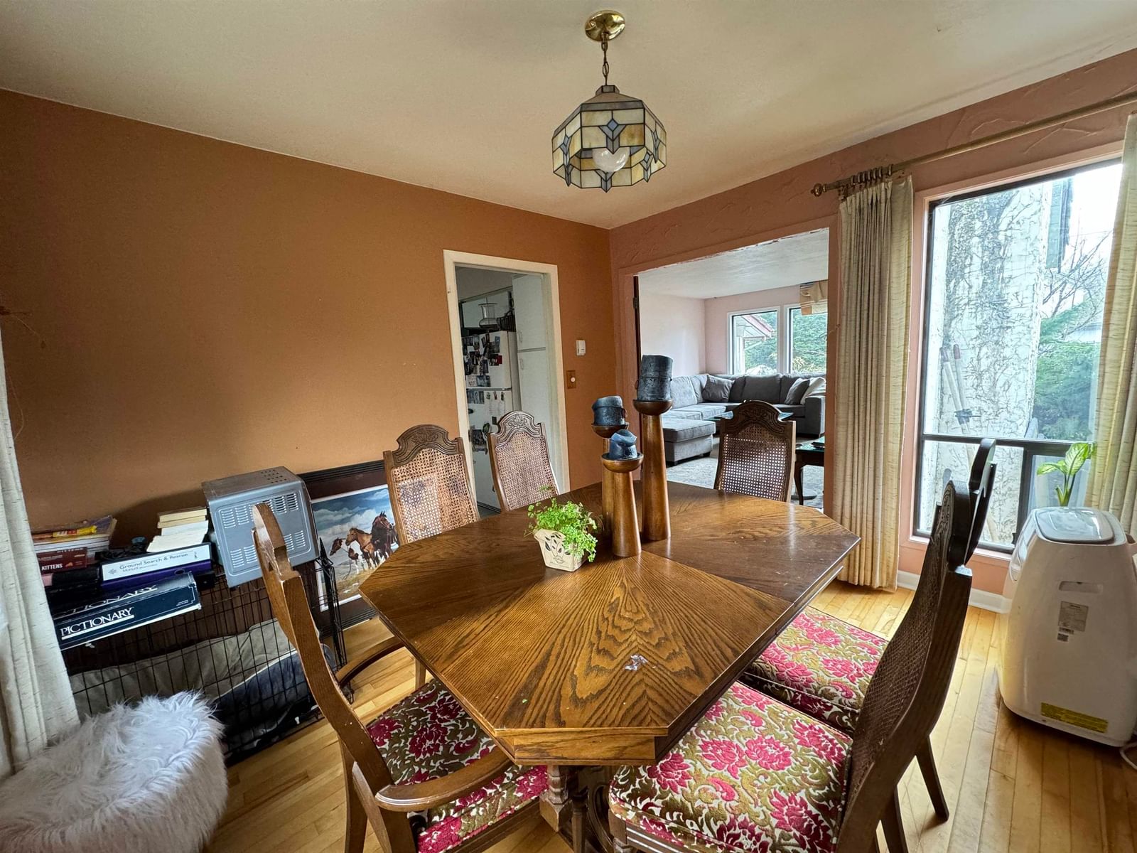 Listing Image 8