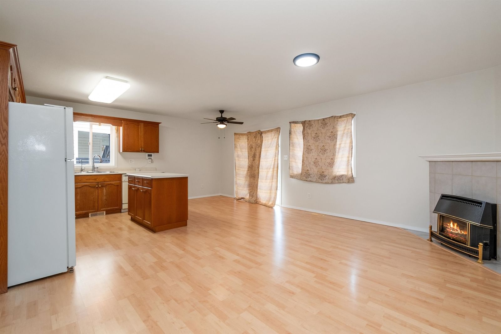 Listing Image 17