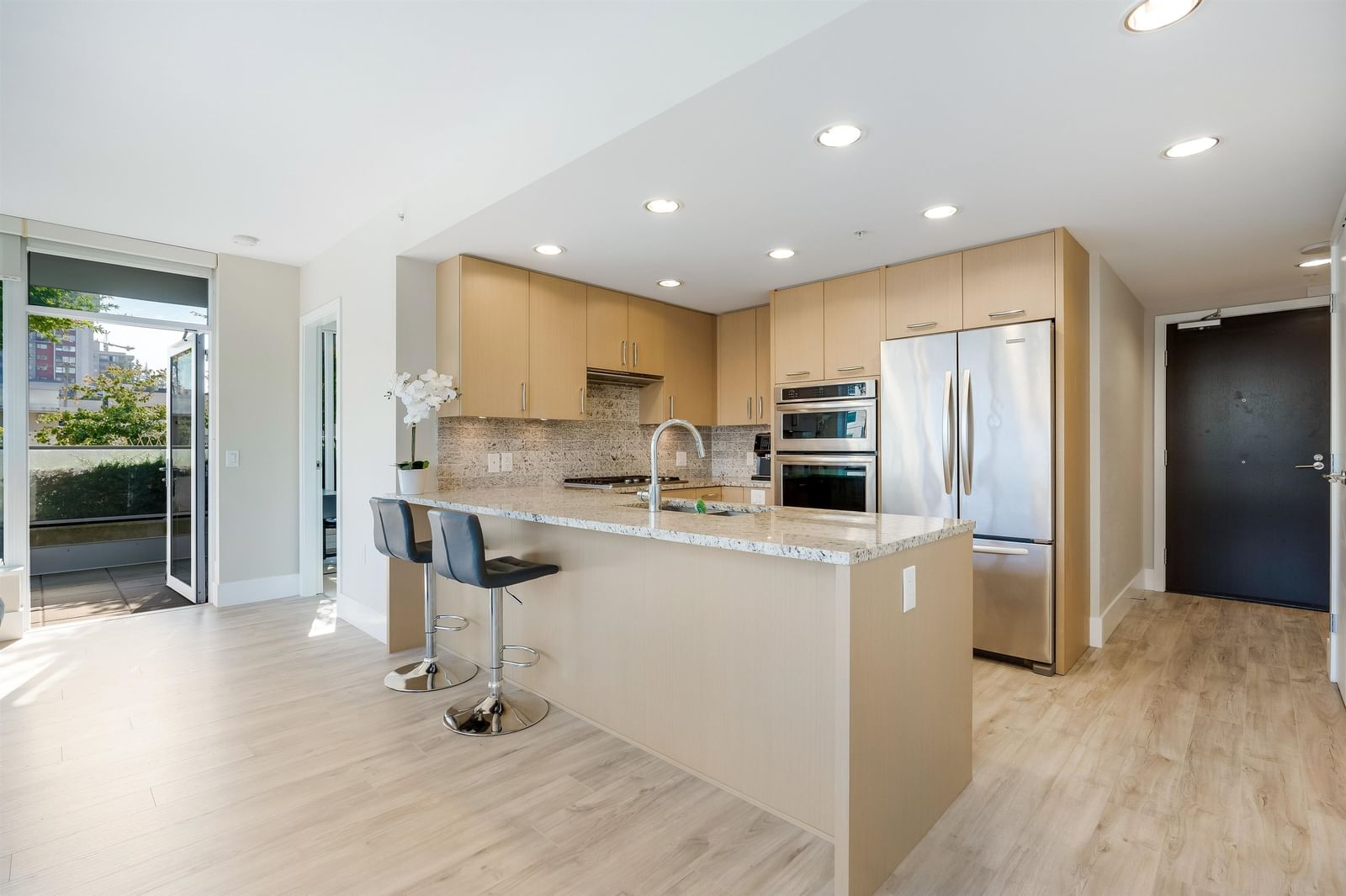 Listing Image 13