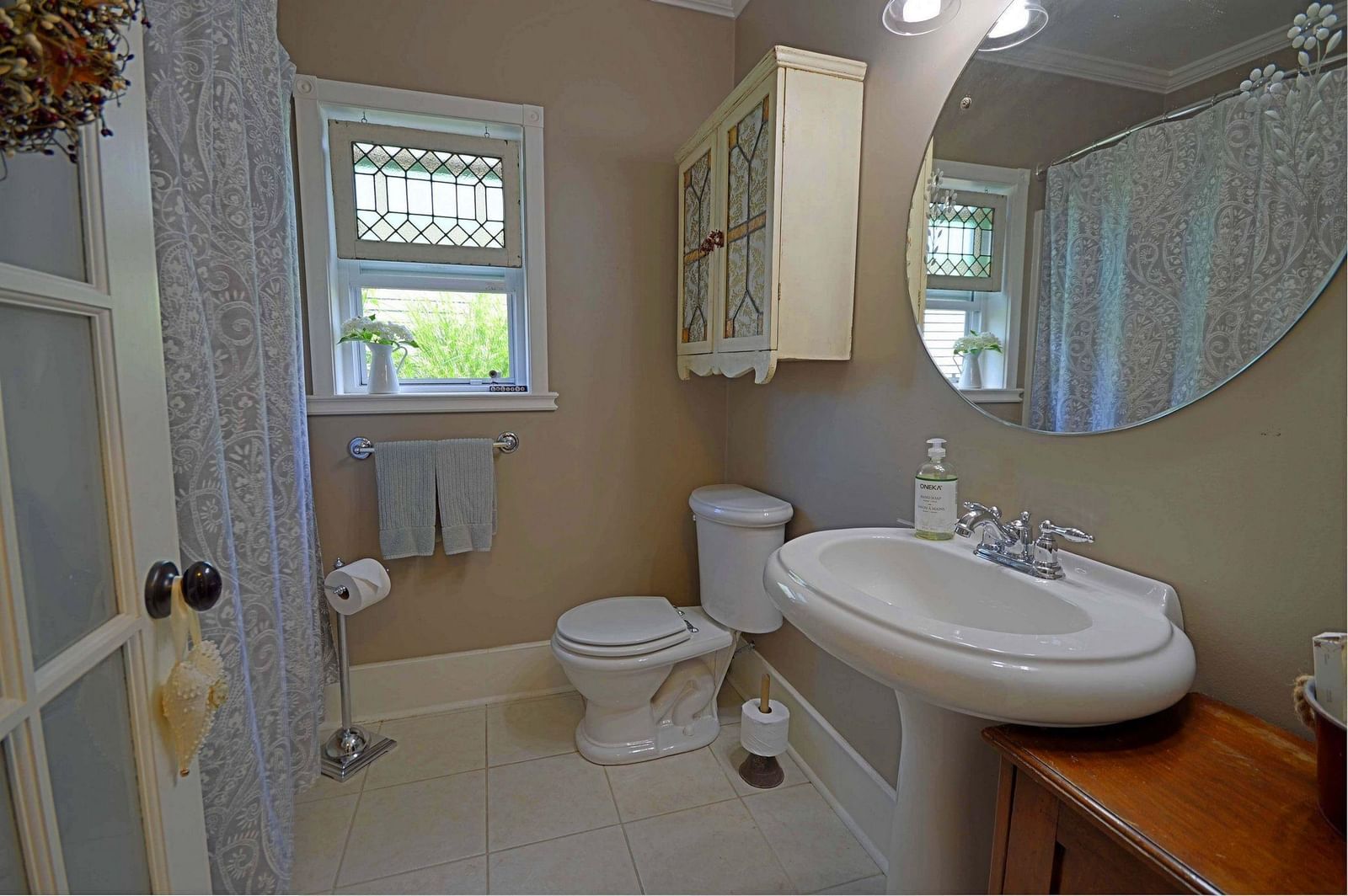 Listing Image 10