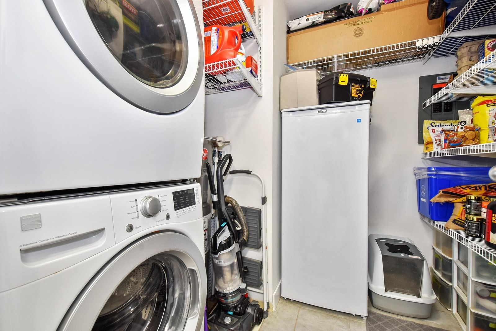 Listing Image 11
