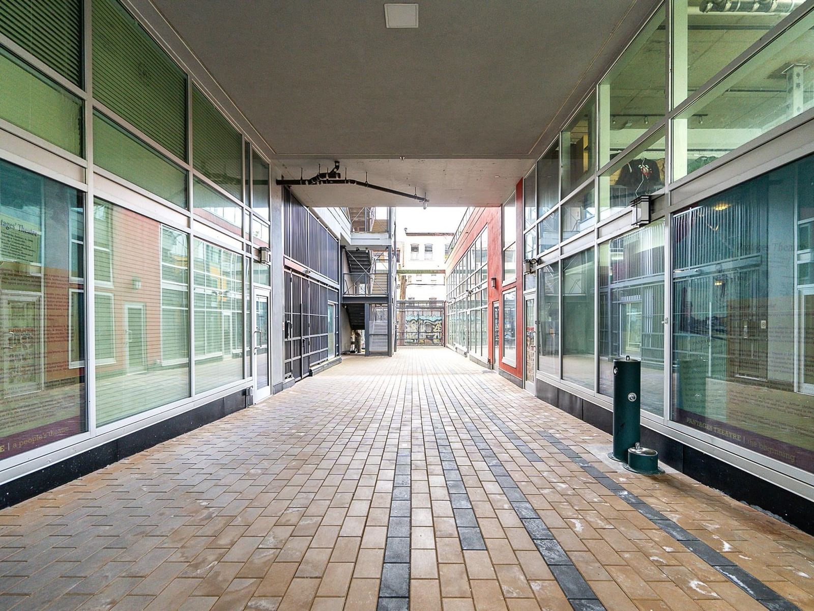 Listing Image 14