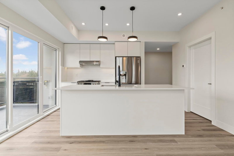 505 - 6285 King George Boulevard, Surrey, V3X 1G1 | Image 3