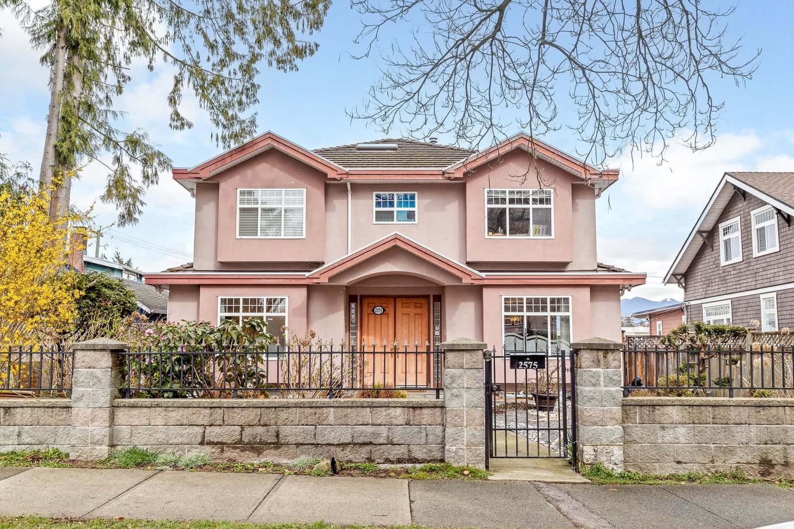 Listing Image 1