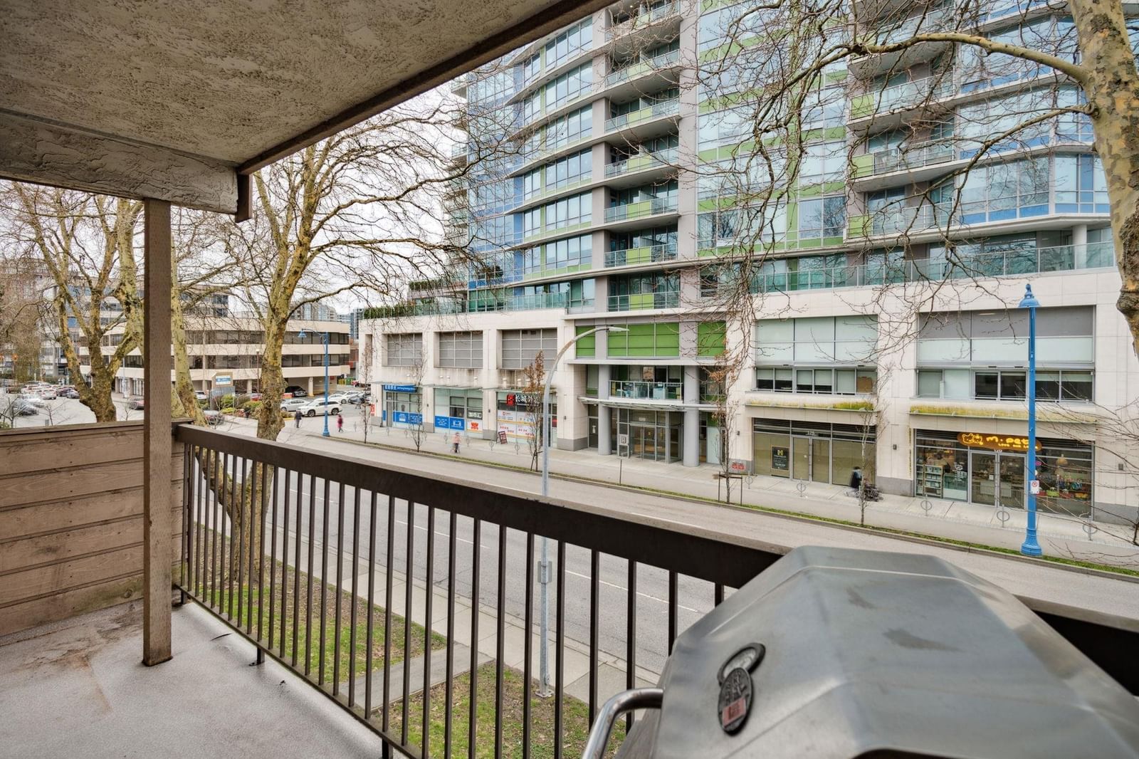 Listing Image 14