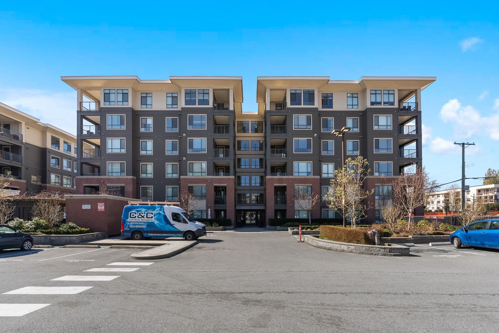 Listing Image 1