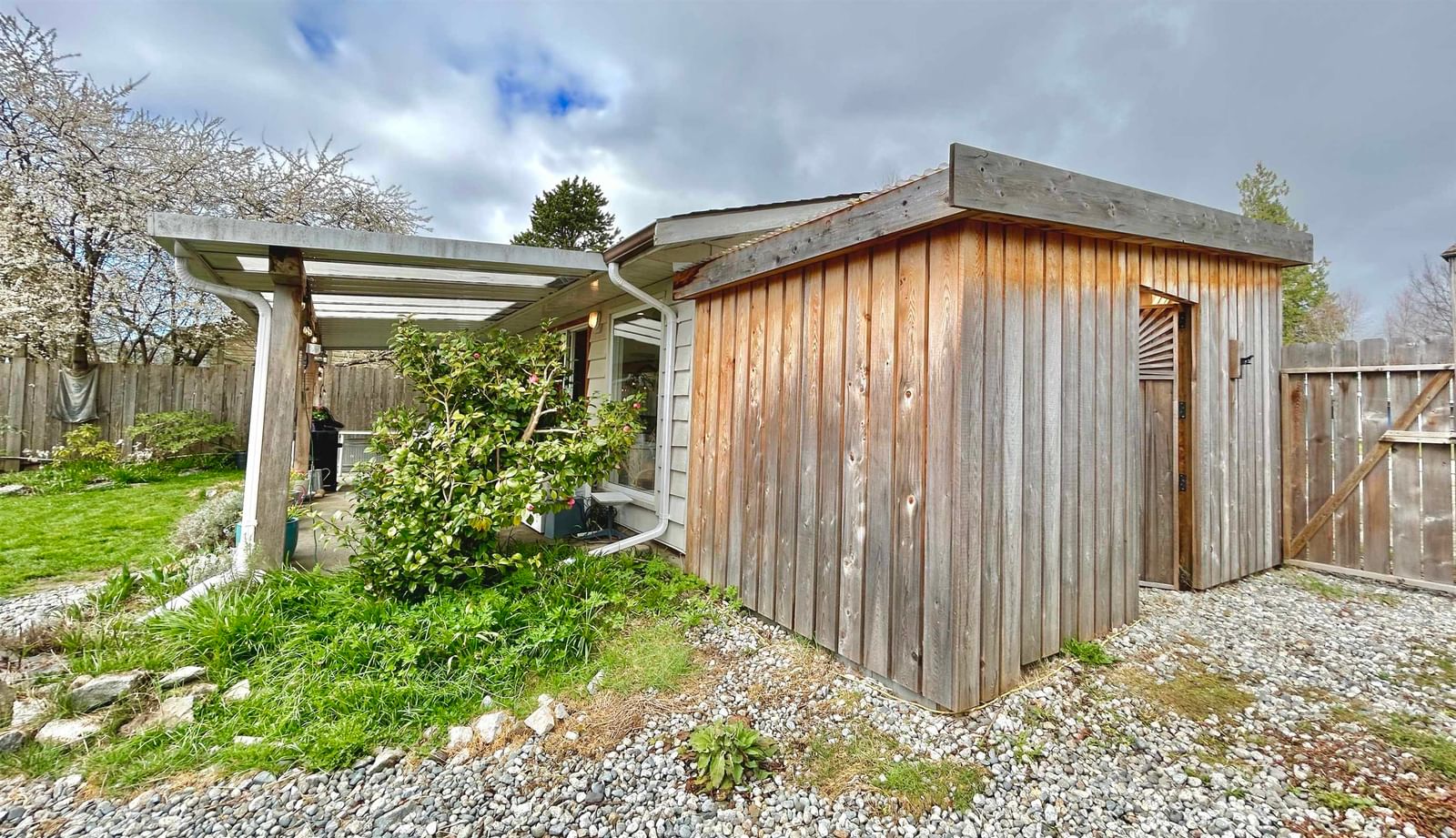 Listing Image 24