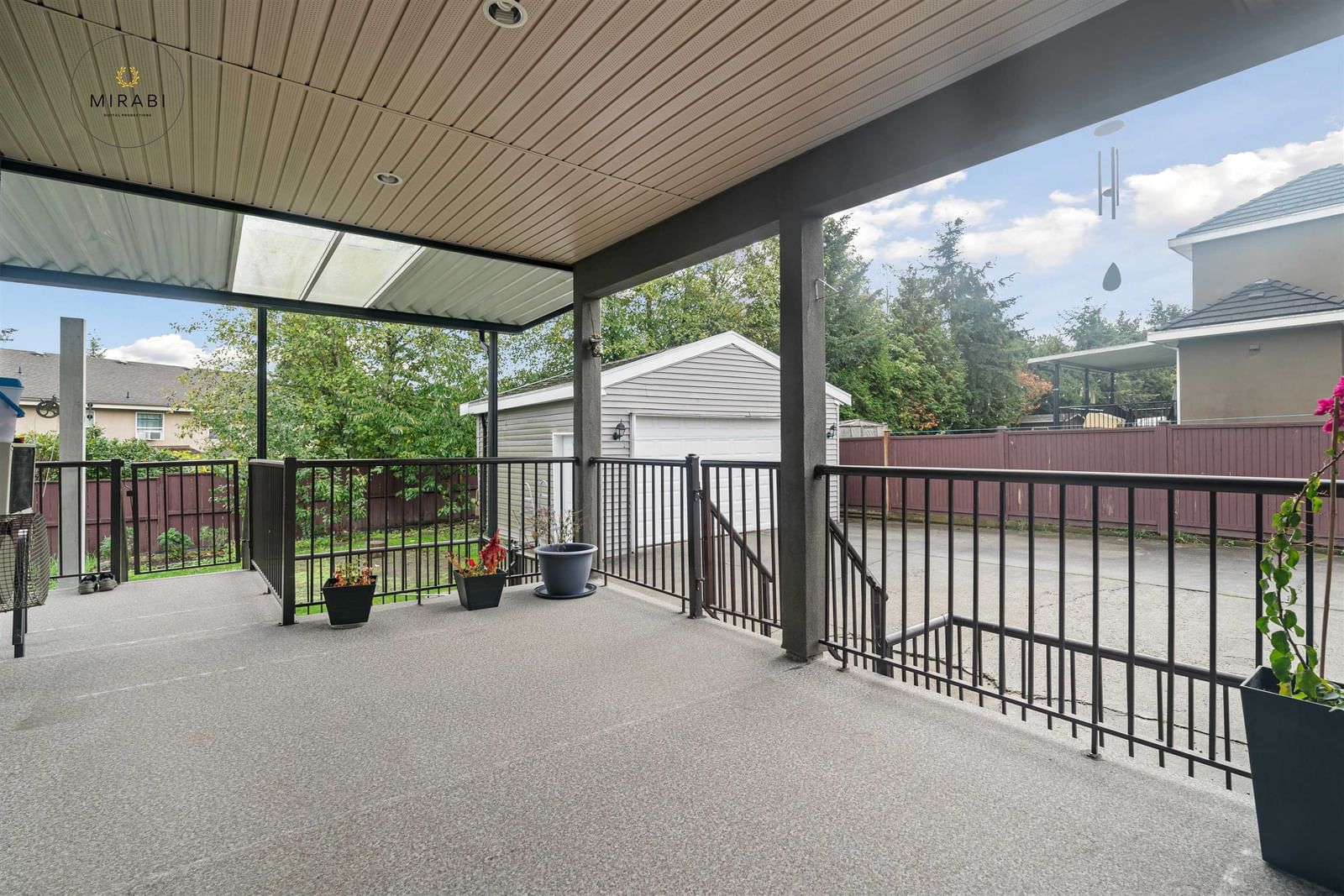 Listing Image 12