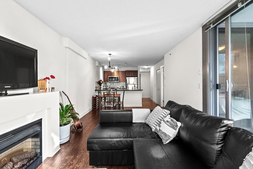 Listing Image 19