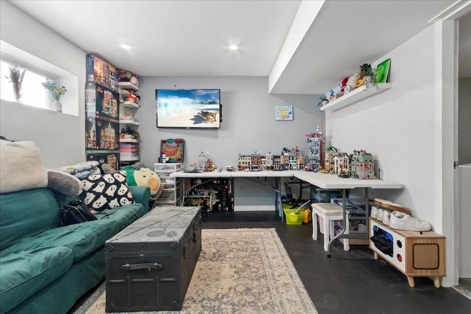 Listing Image 19