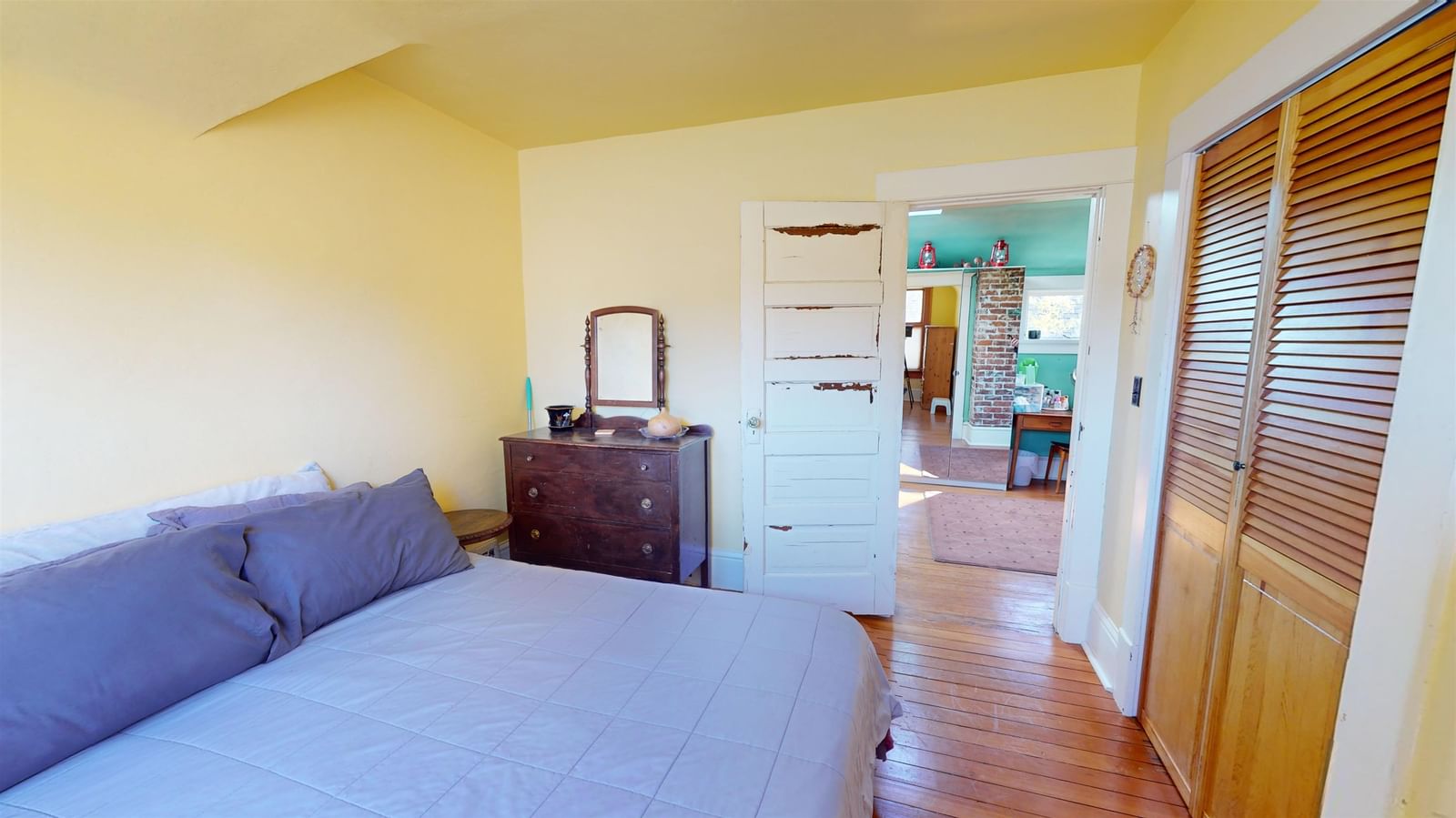 Listing Image 16