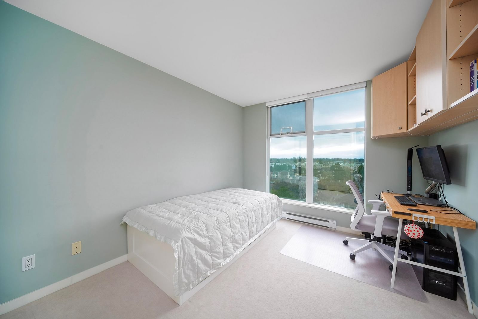 Listing Image 8