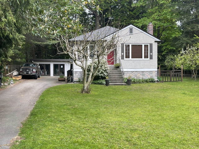 8116 Redrooffs Road