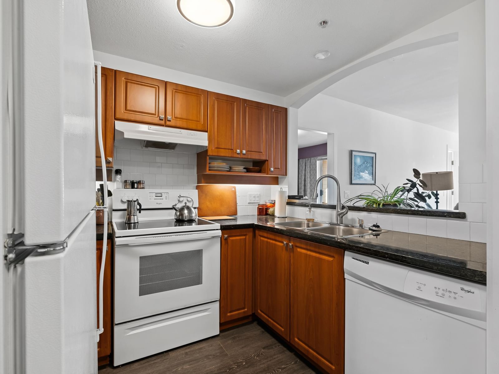Listing Image 15