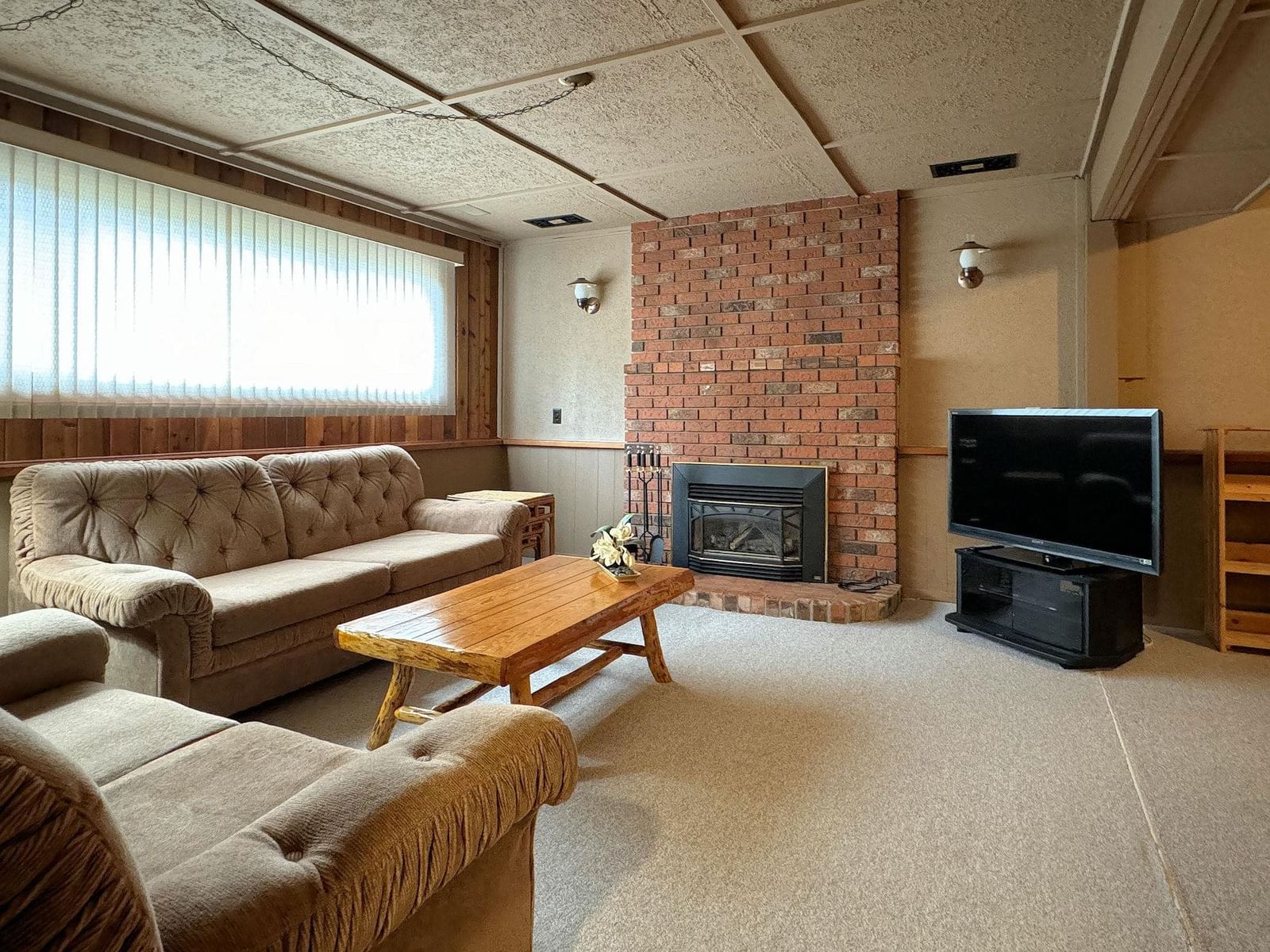 Listing Image 17