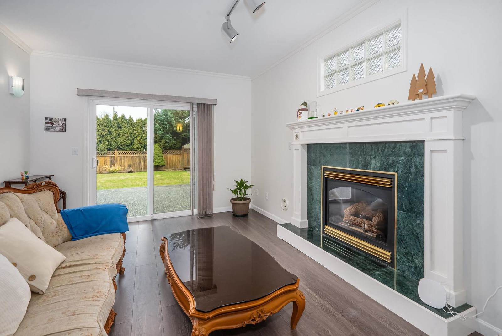 Listing Image 14