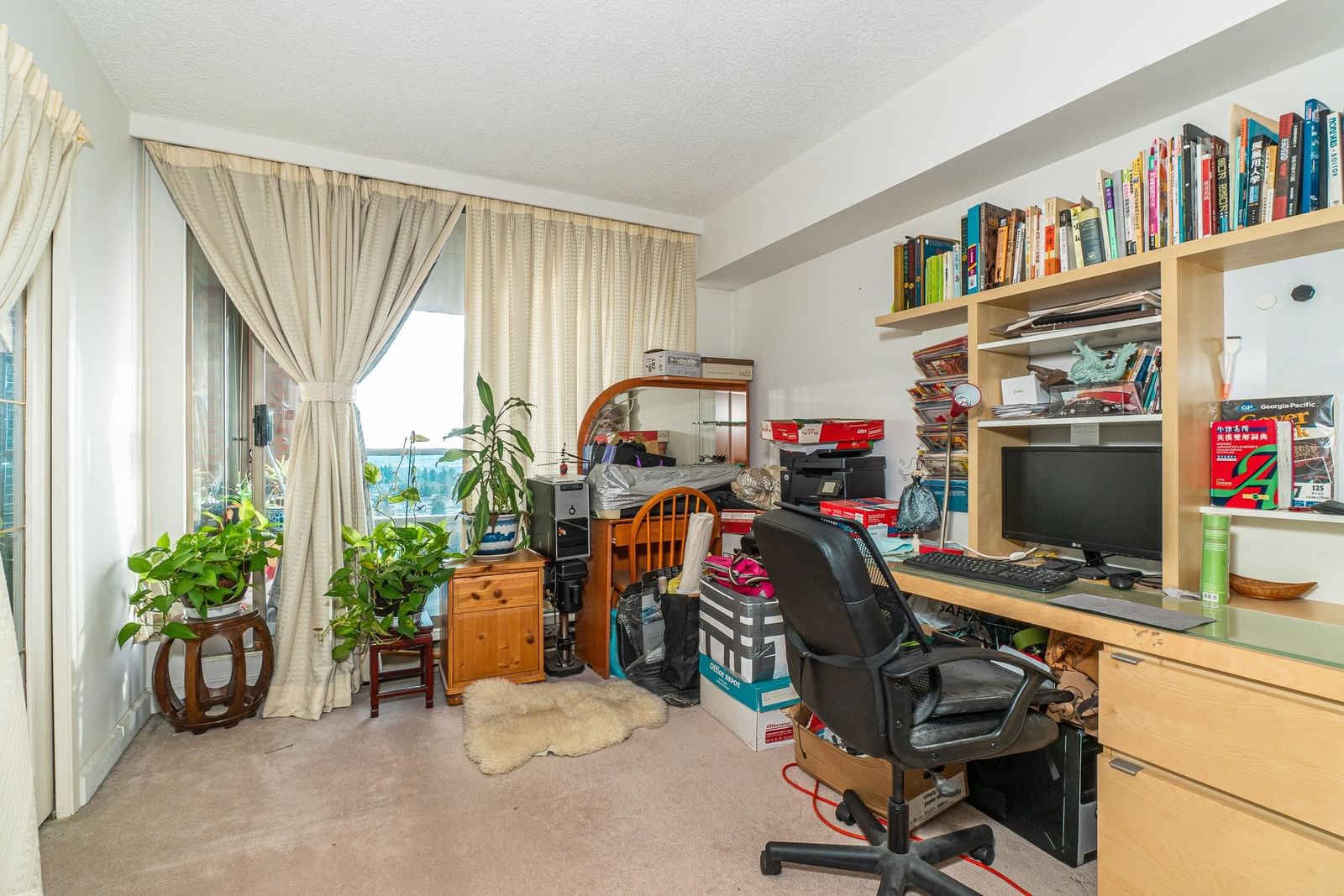 Listing Image 16