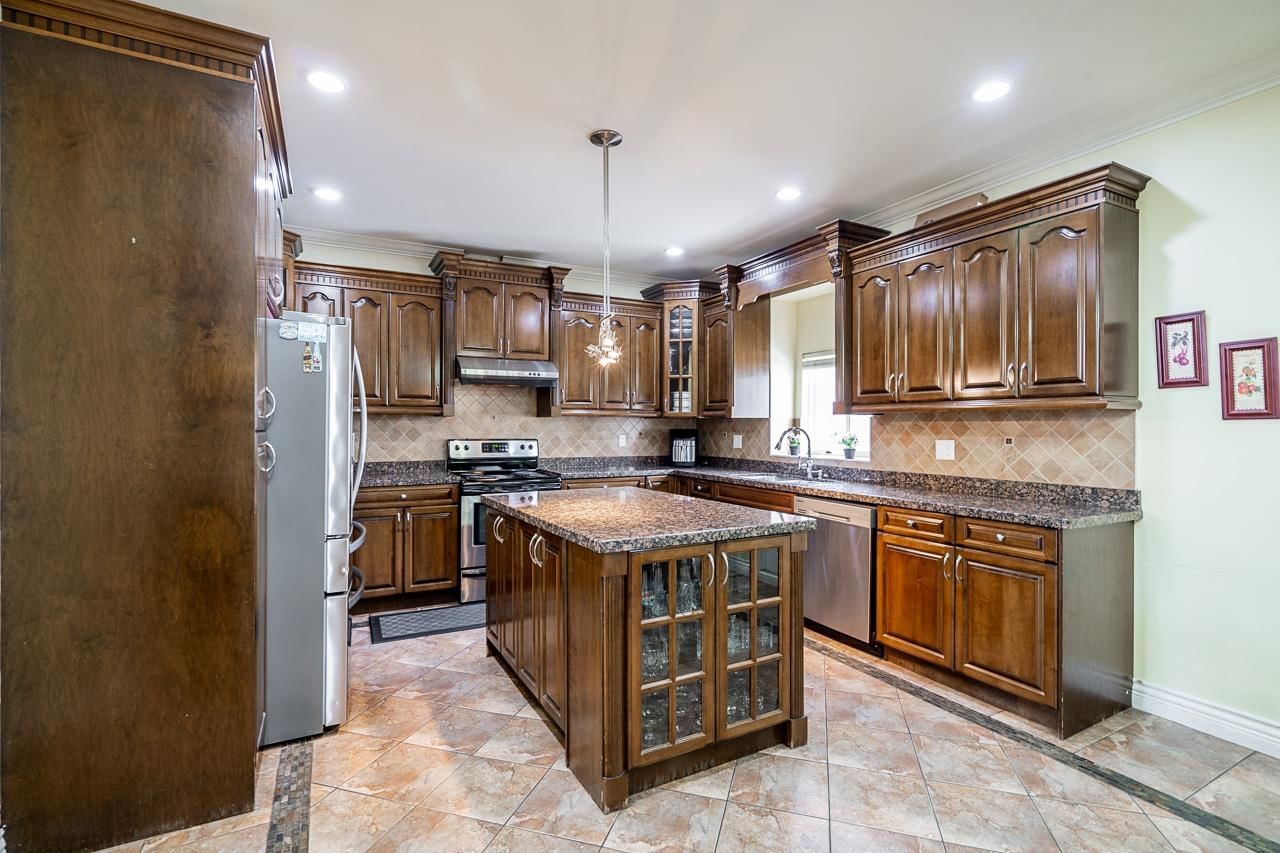 Listing Image 10