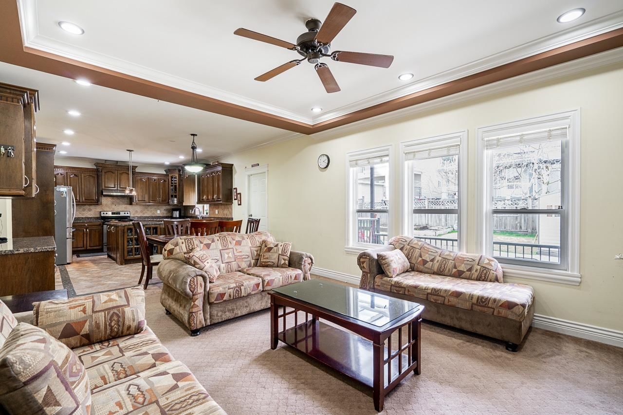 Listing Image 14