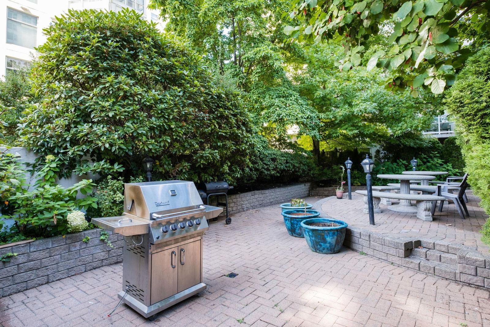 Listing Image 17