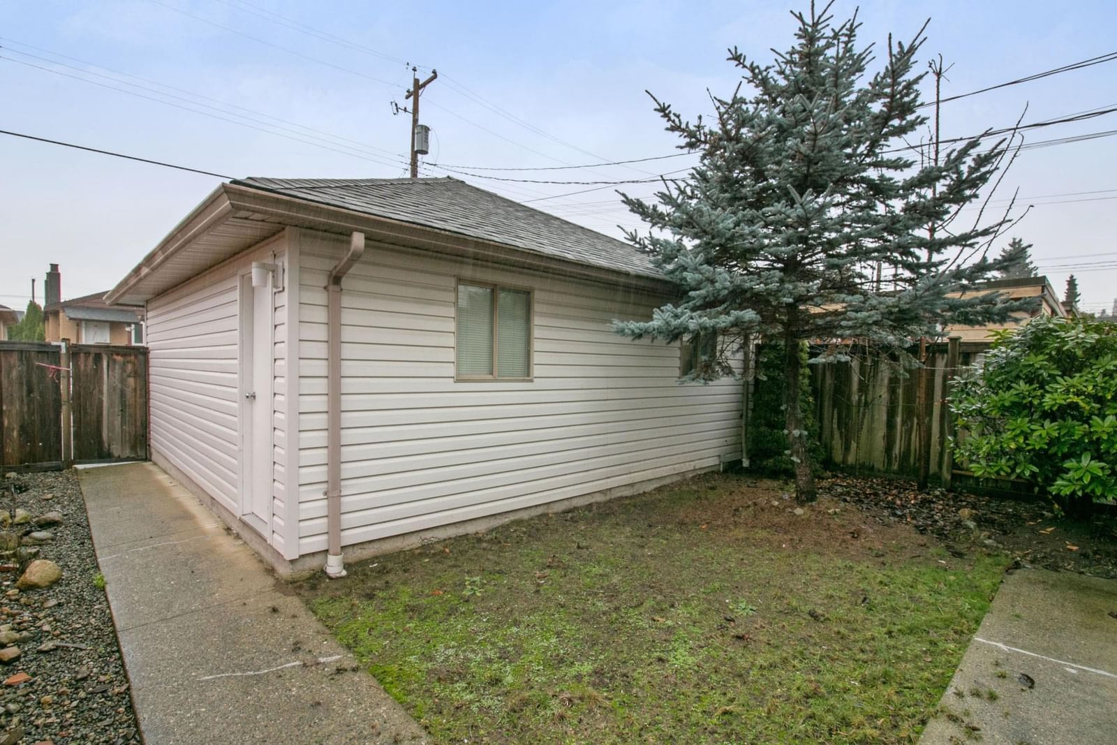 Listing Image 18