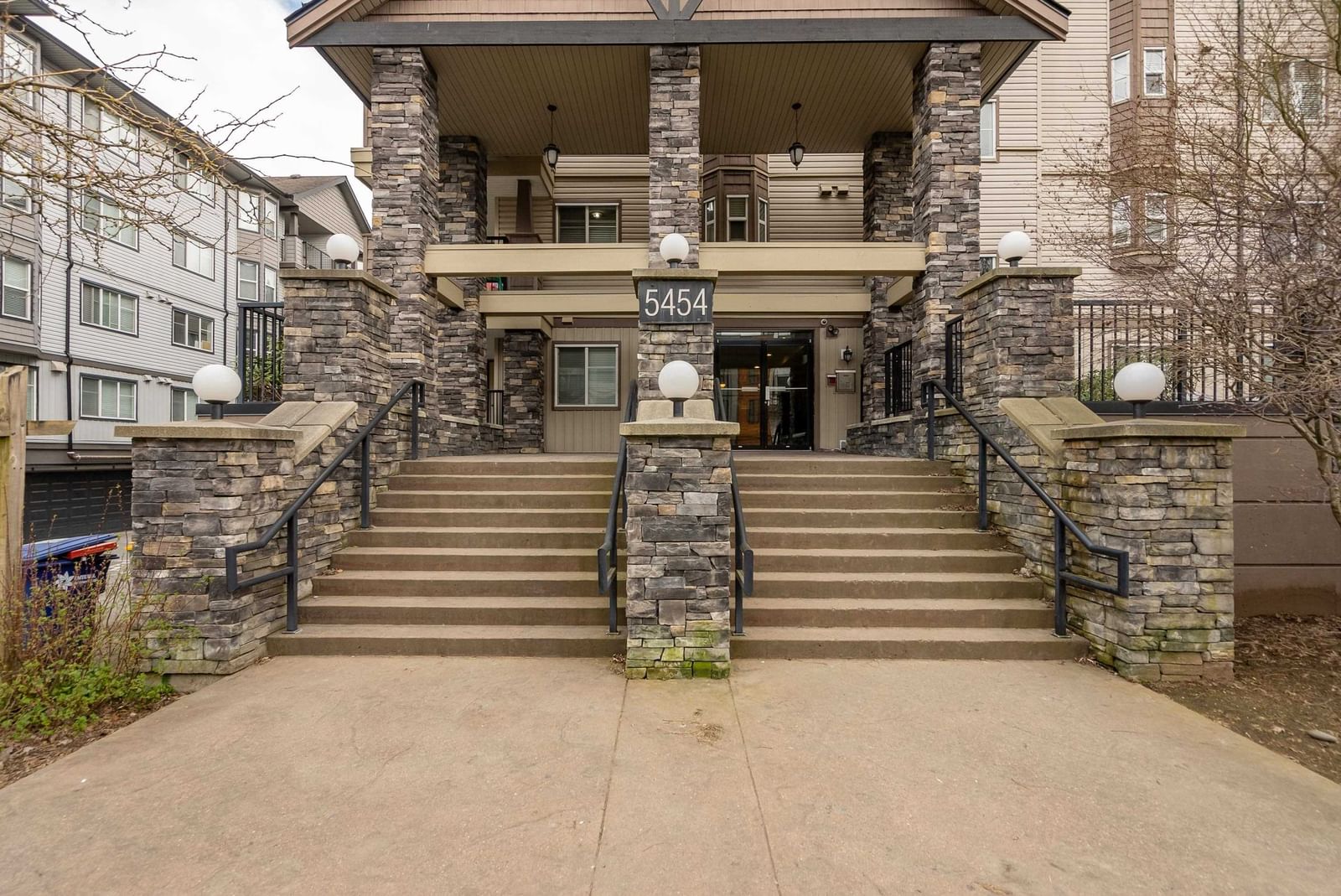 Listing Image 25