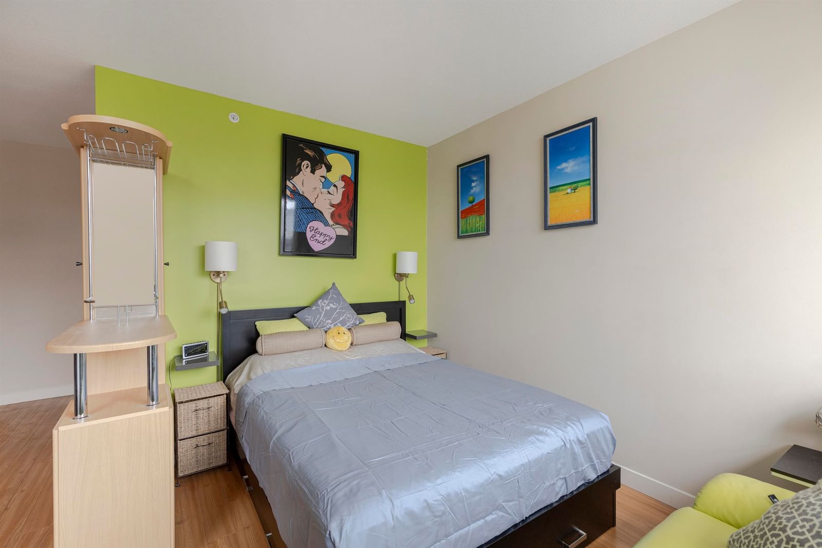 Listing Image 13
