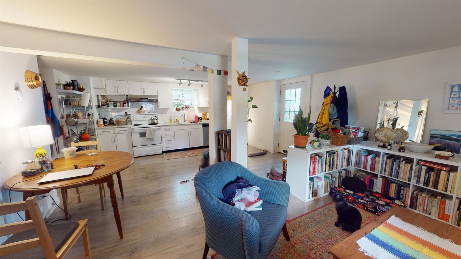 Listing Image 15