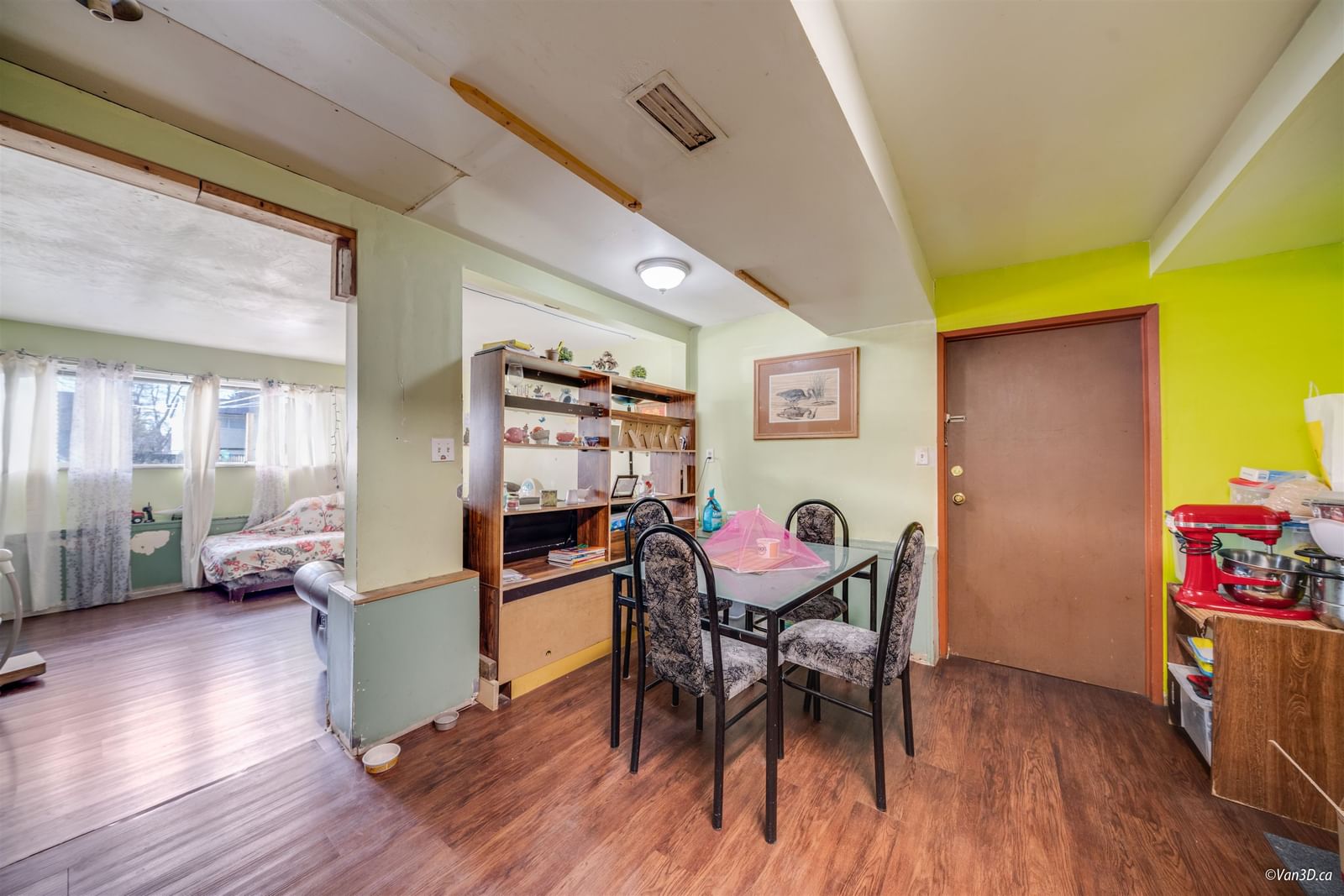 Listing Image 19