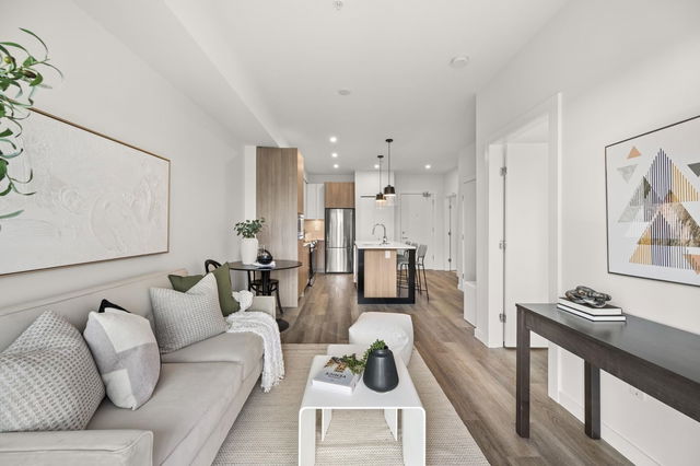 512 - 20695 Eastleigh Crescent