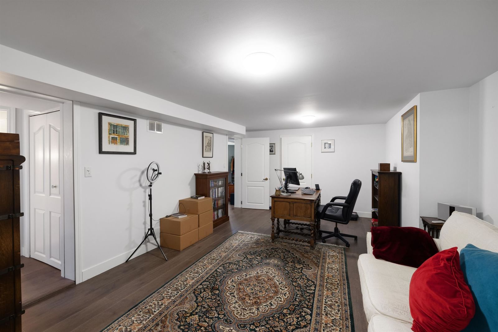 Listing Image 16