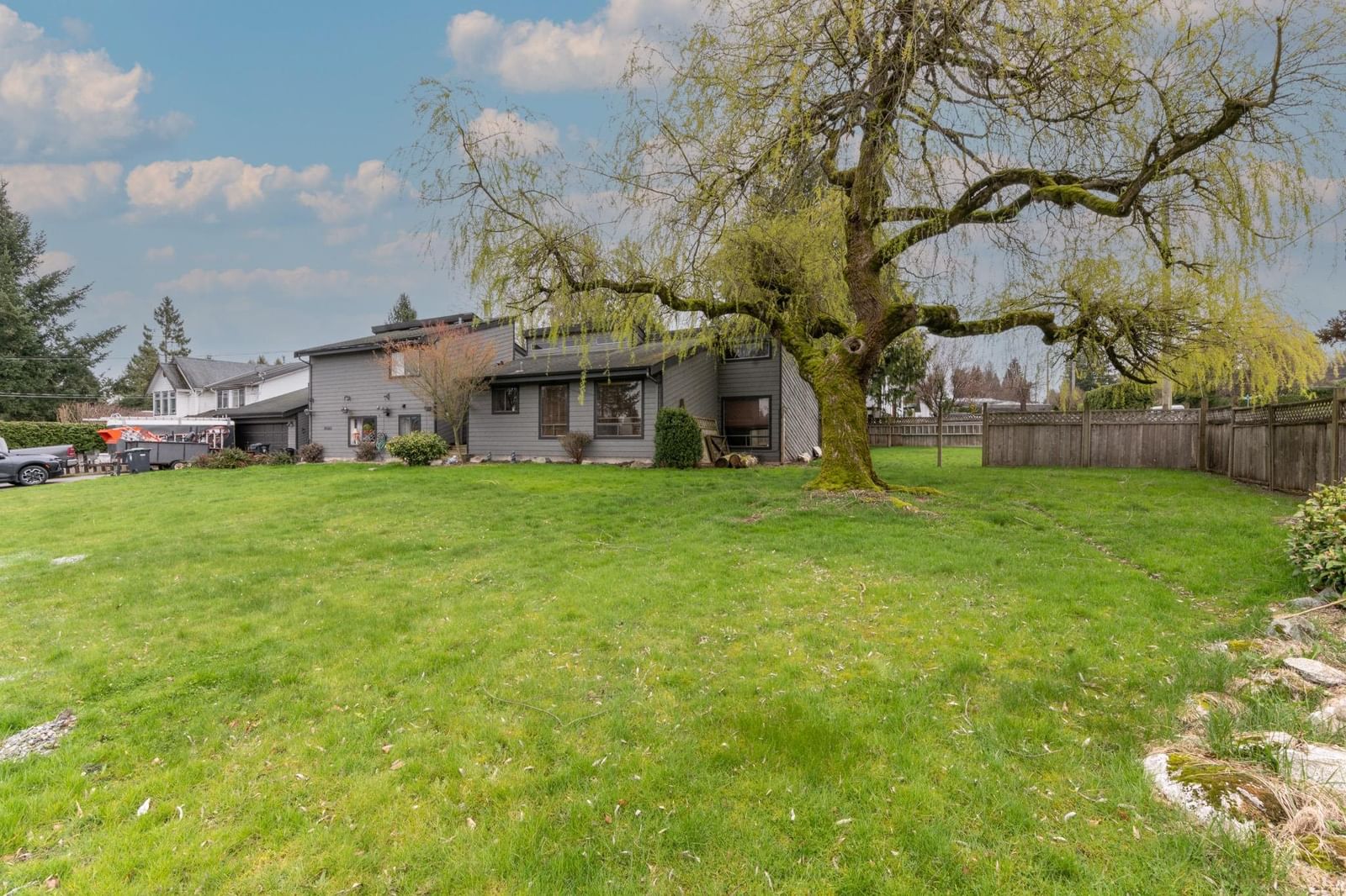 Listing Image 17