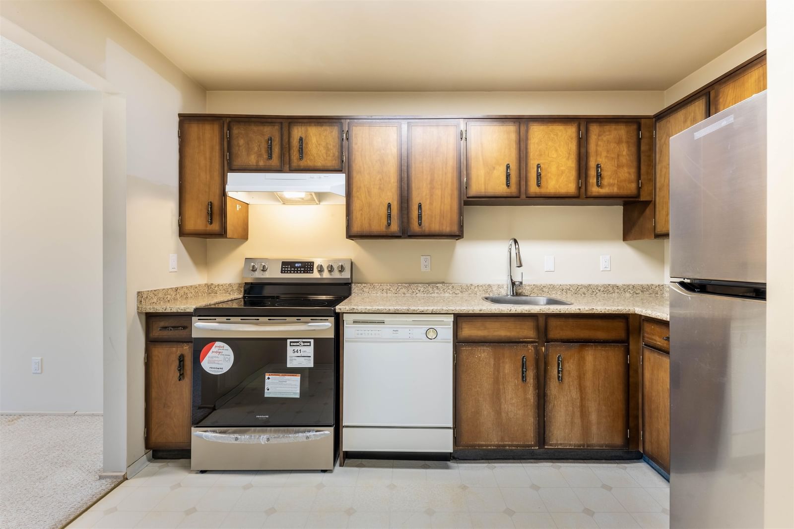 Listing Image 14
