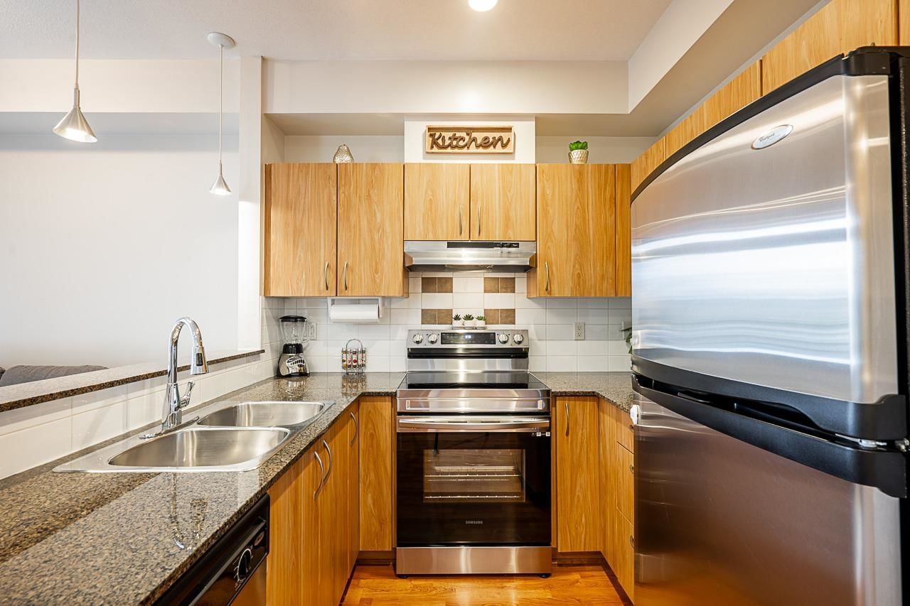 Listing Image 13
