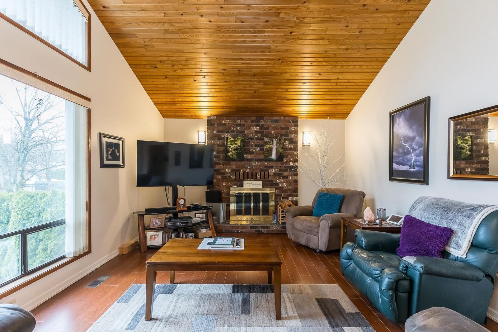 Listing Image 16