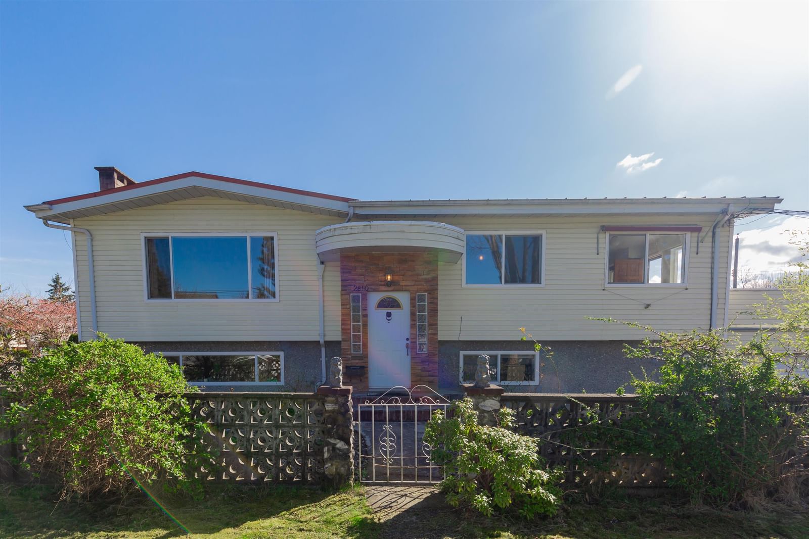 Listing Image 1