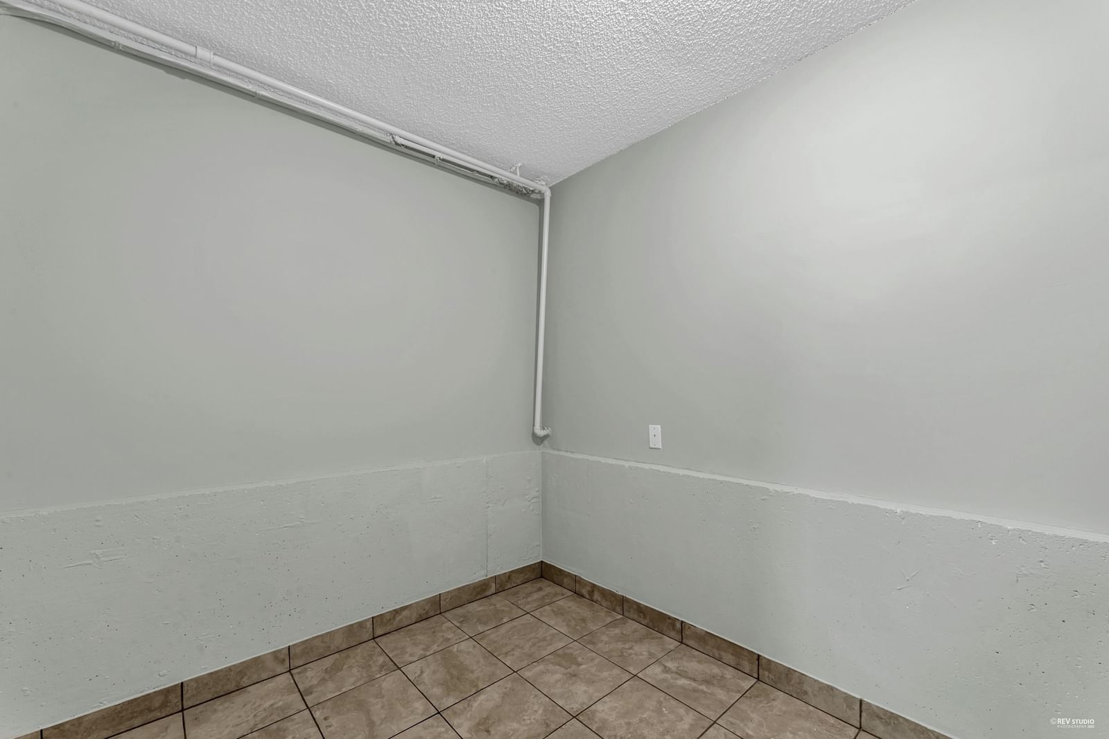 Listing Image 26