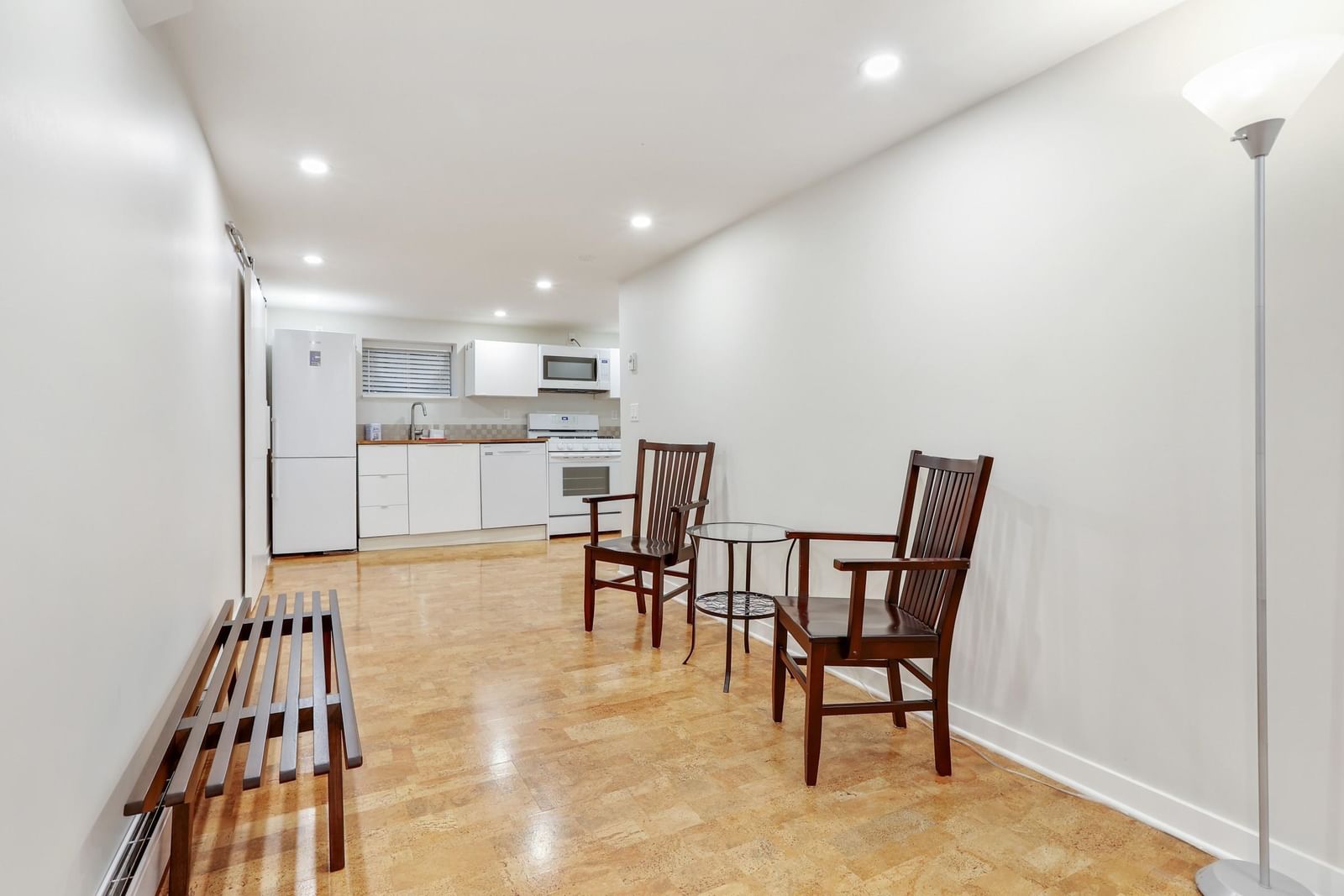 Listing Image 17