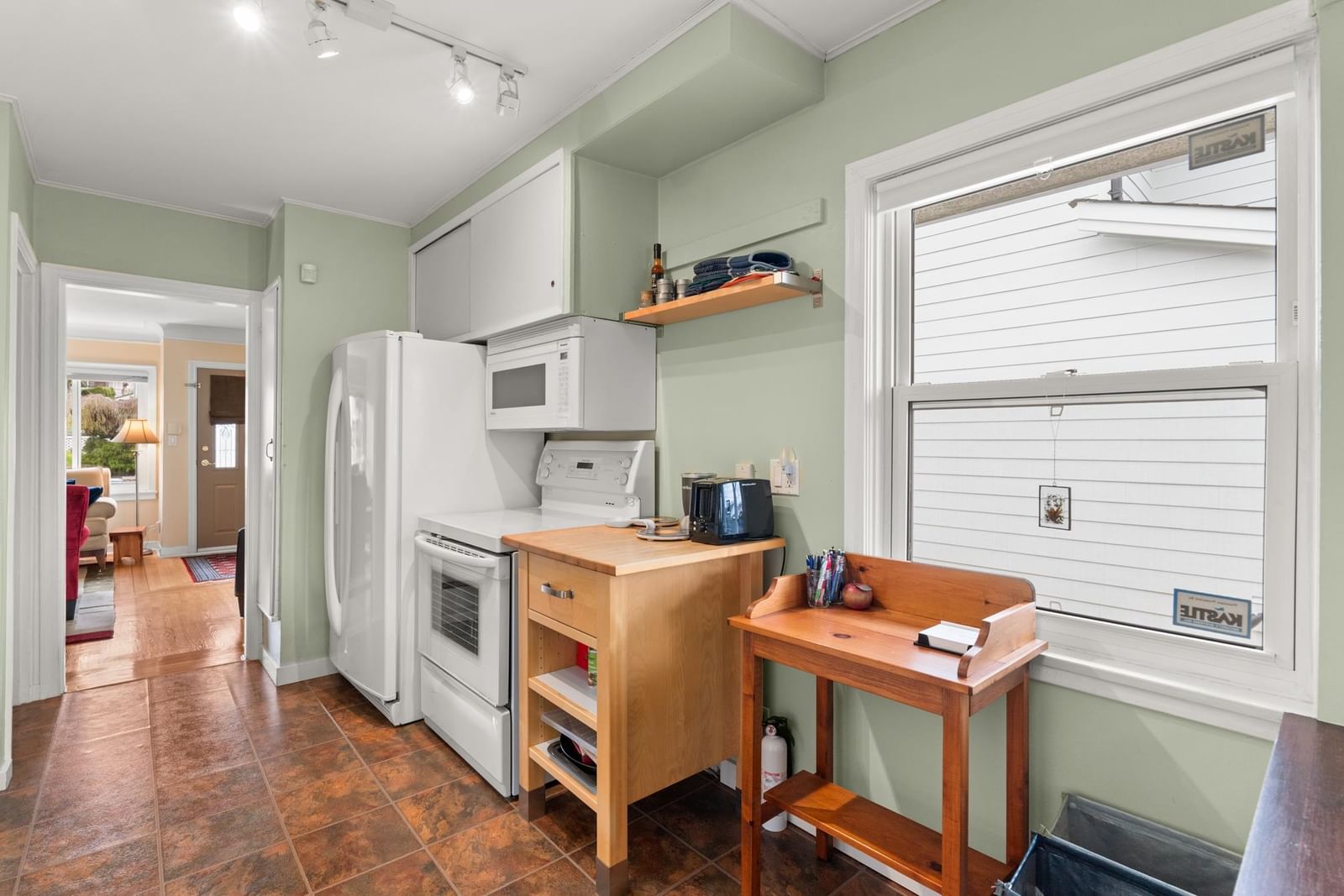 Listing Image 14