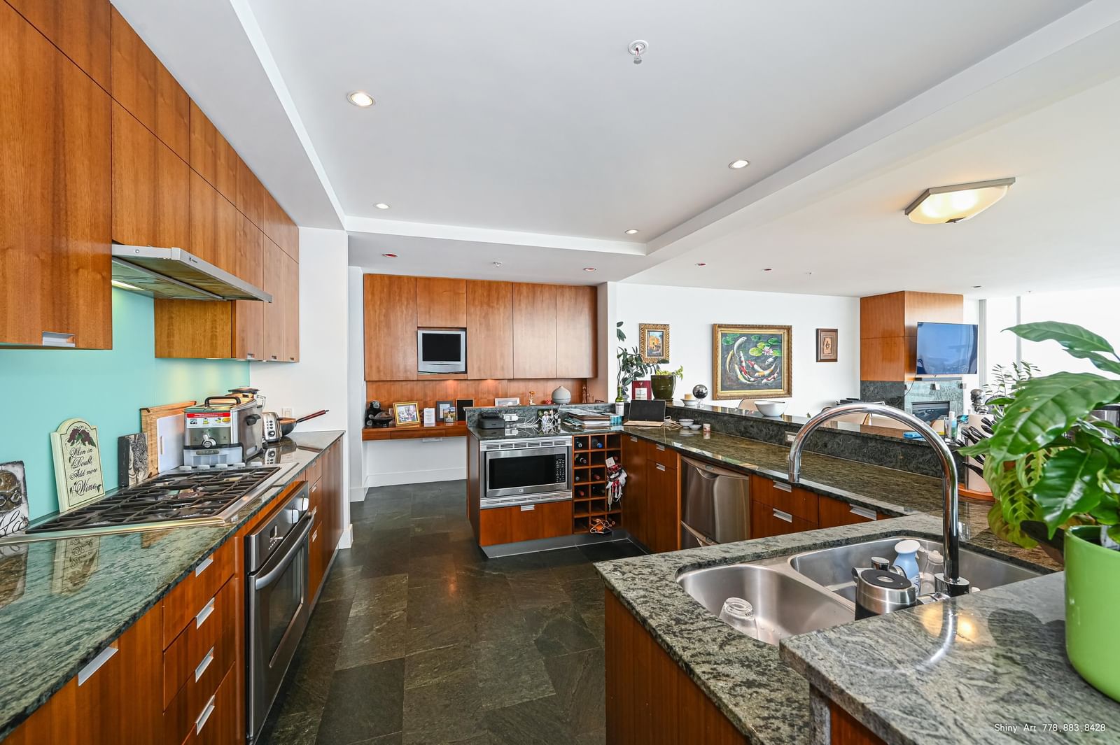 Listing Image 13
