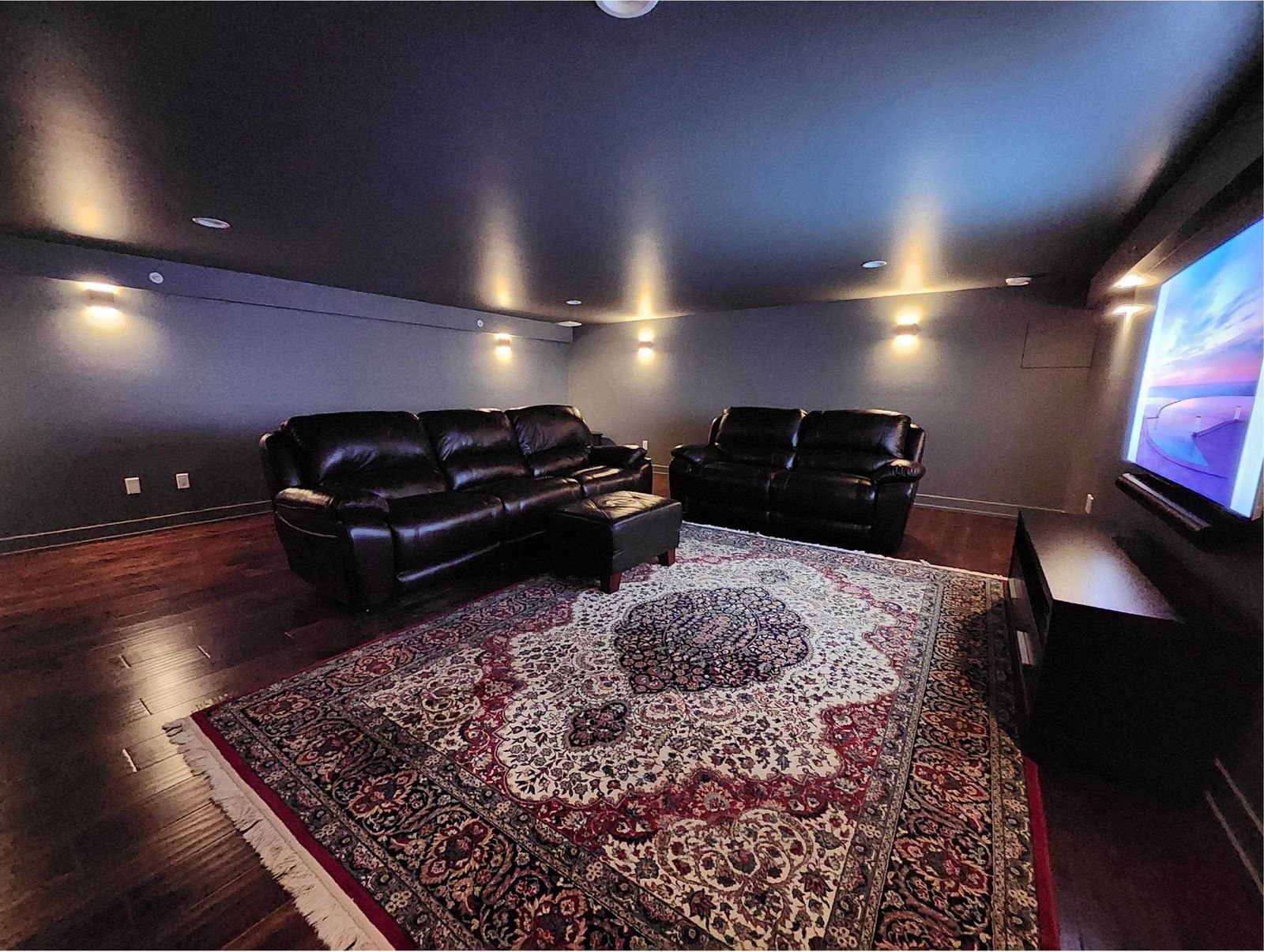 Listing Image 18
