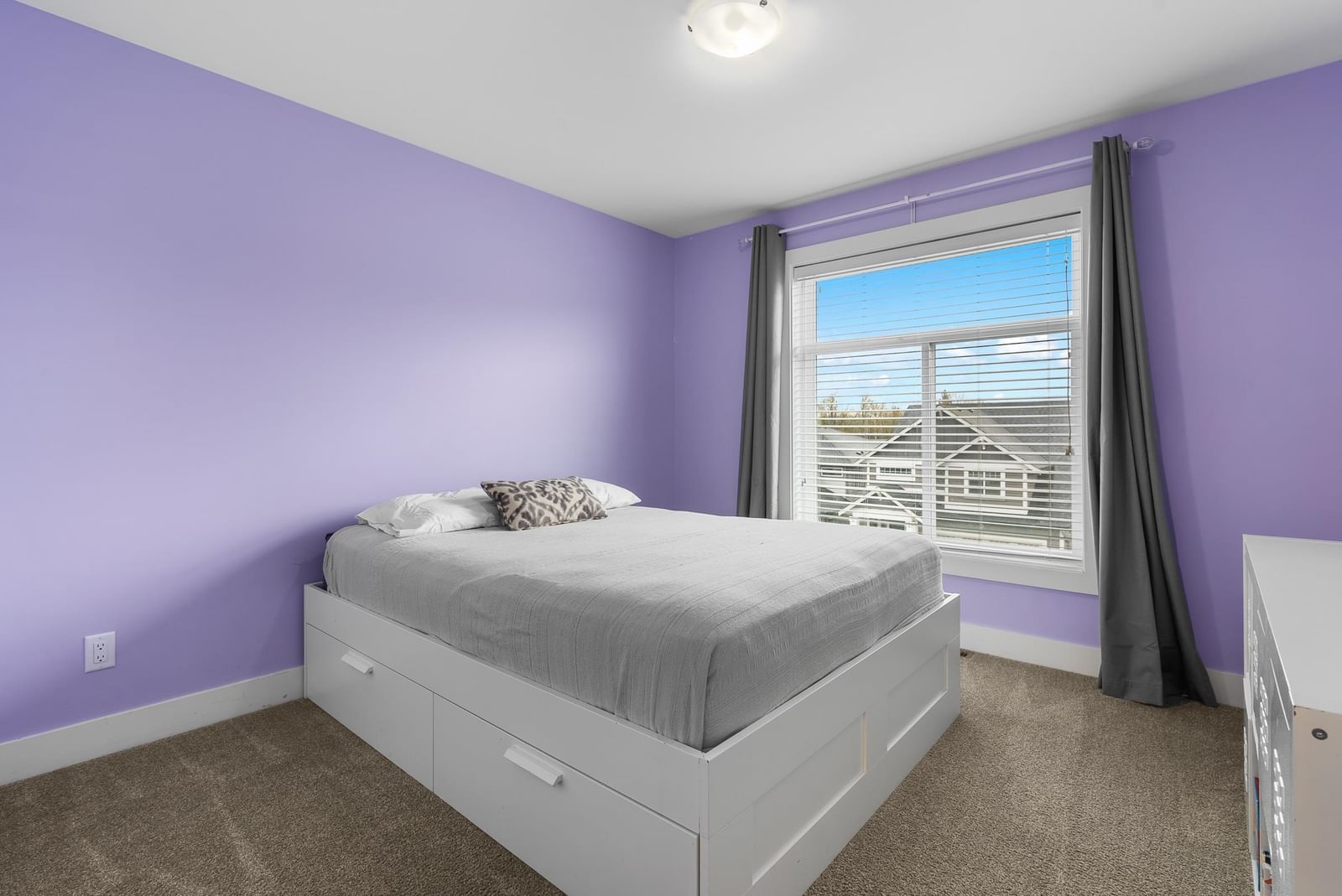 Listing Image 24