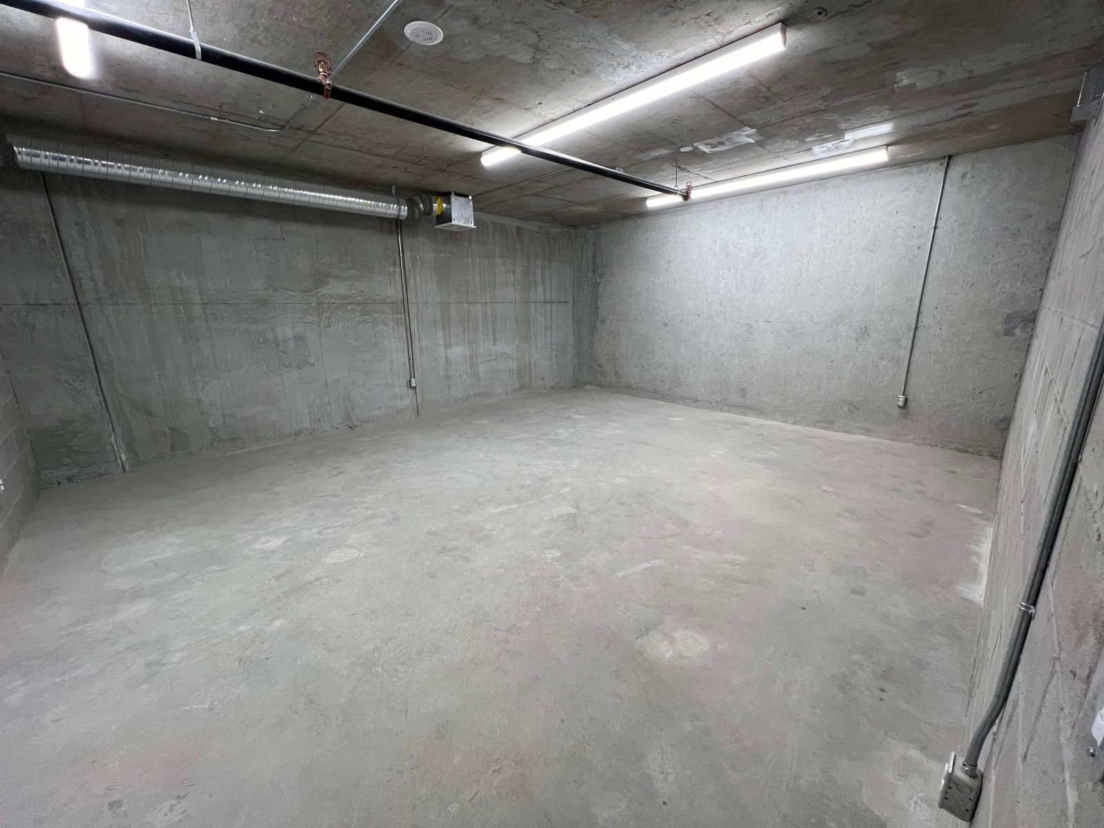 Listing Image 34