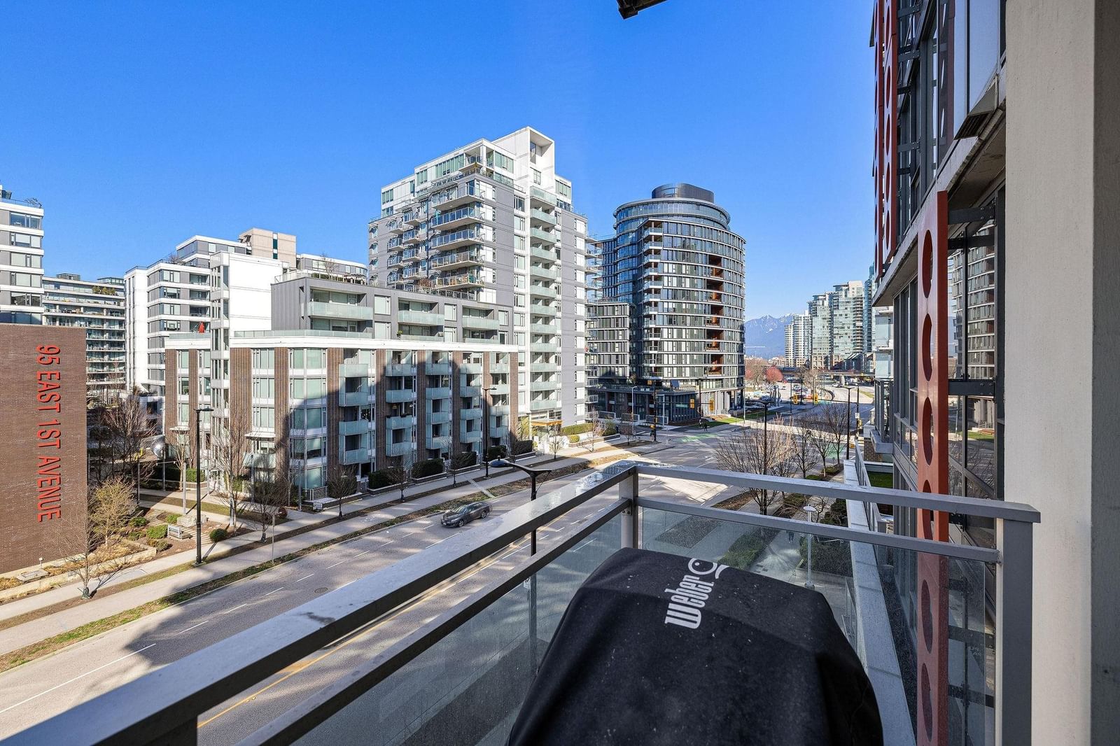 Listing Image 17