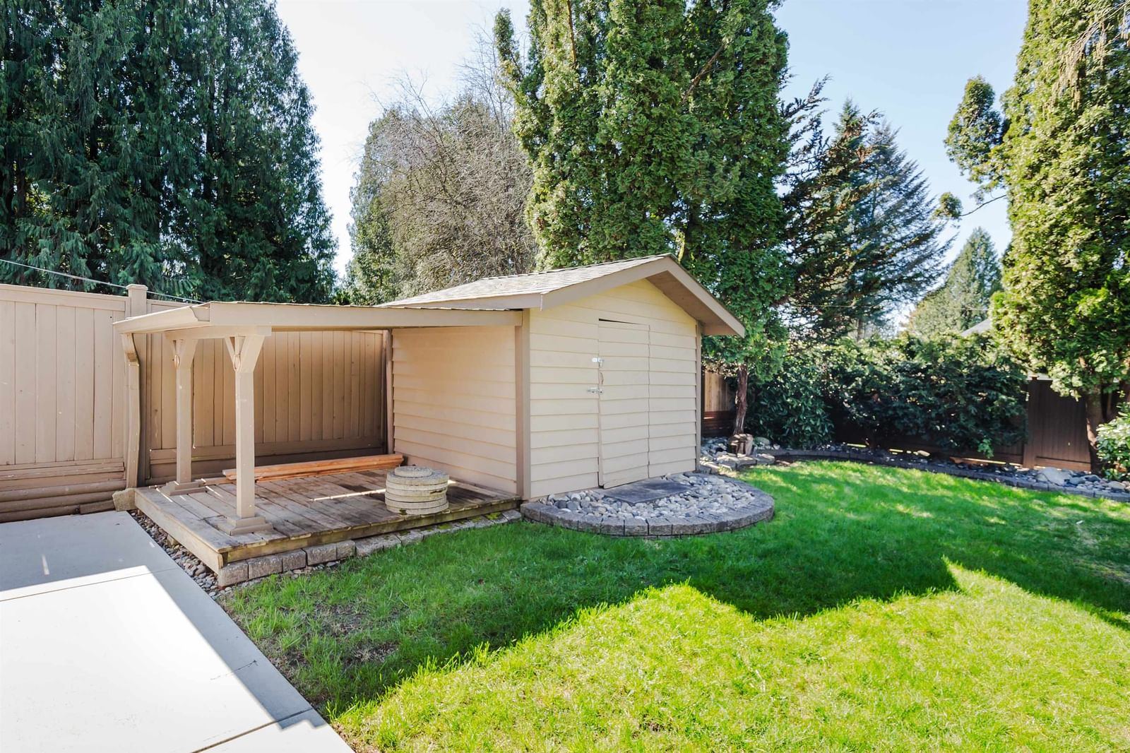 Listing Image 10