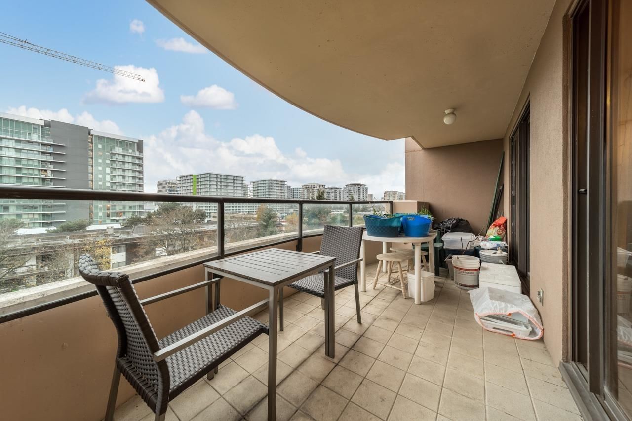 Listing Image 12
