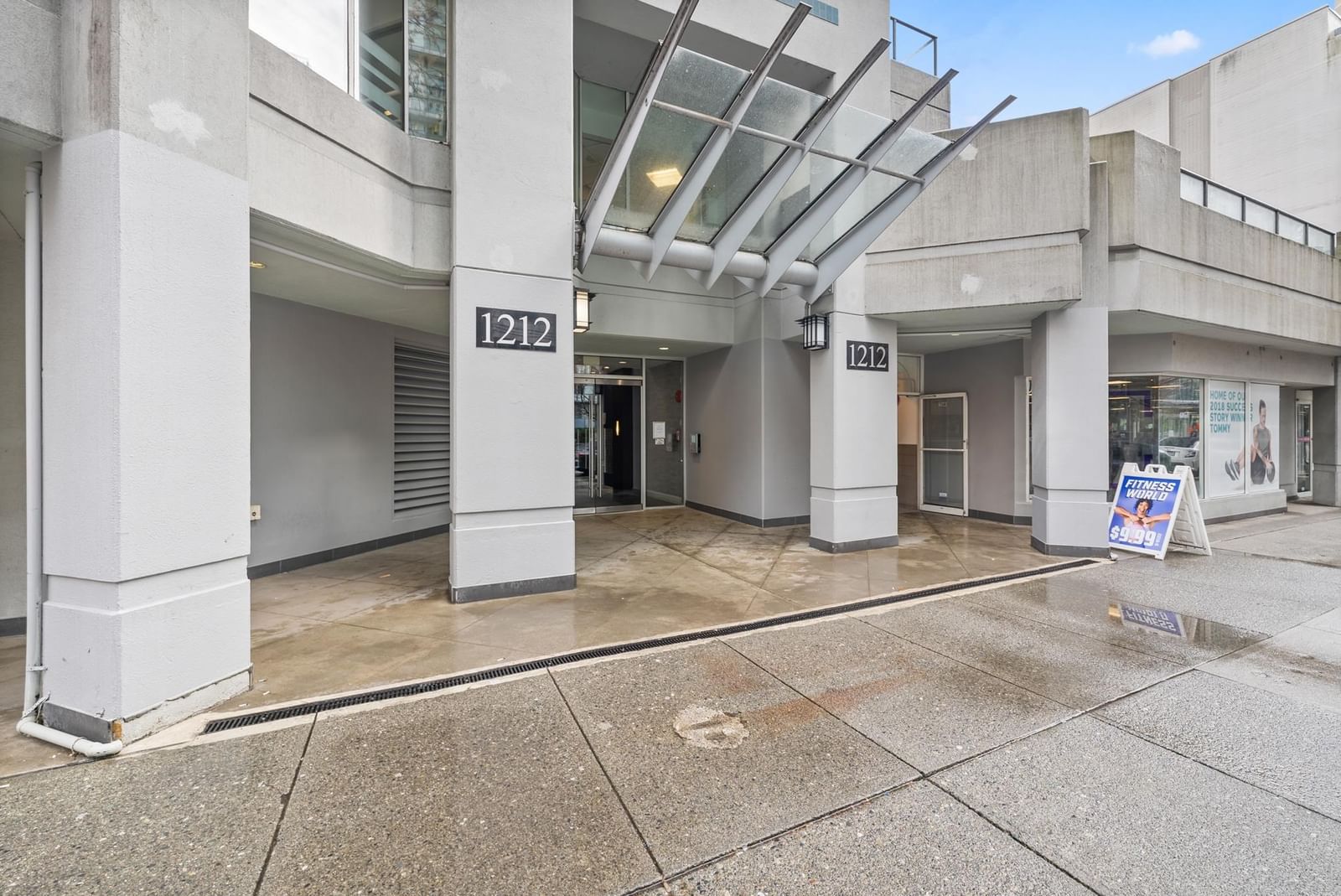 Listing Image 18