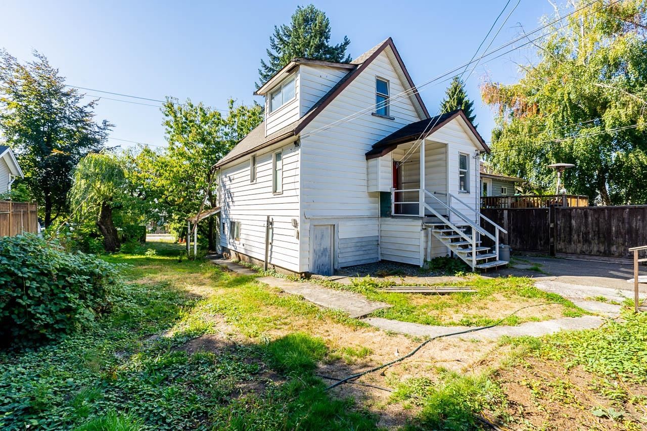 Listing Image 11
