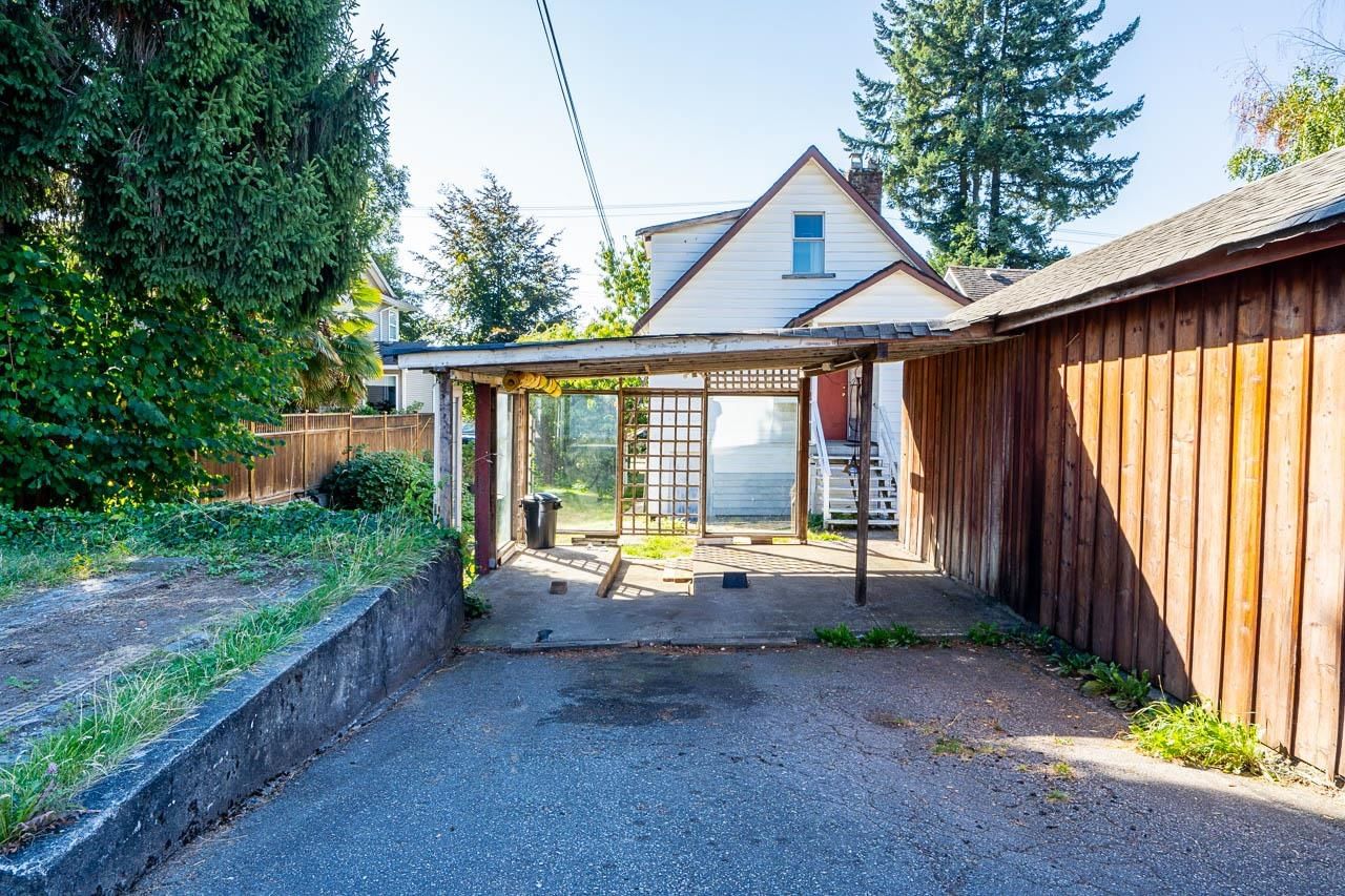Listing Image 17